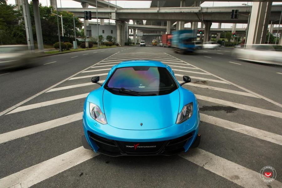 McLaren MP4-12C on Vossen Wheels (VPS-306) 2016 года  (фото 31 из 51)